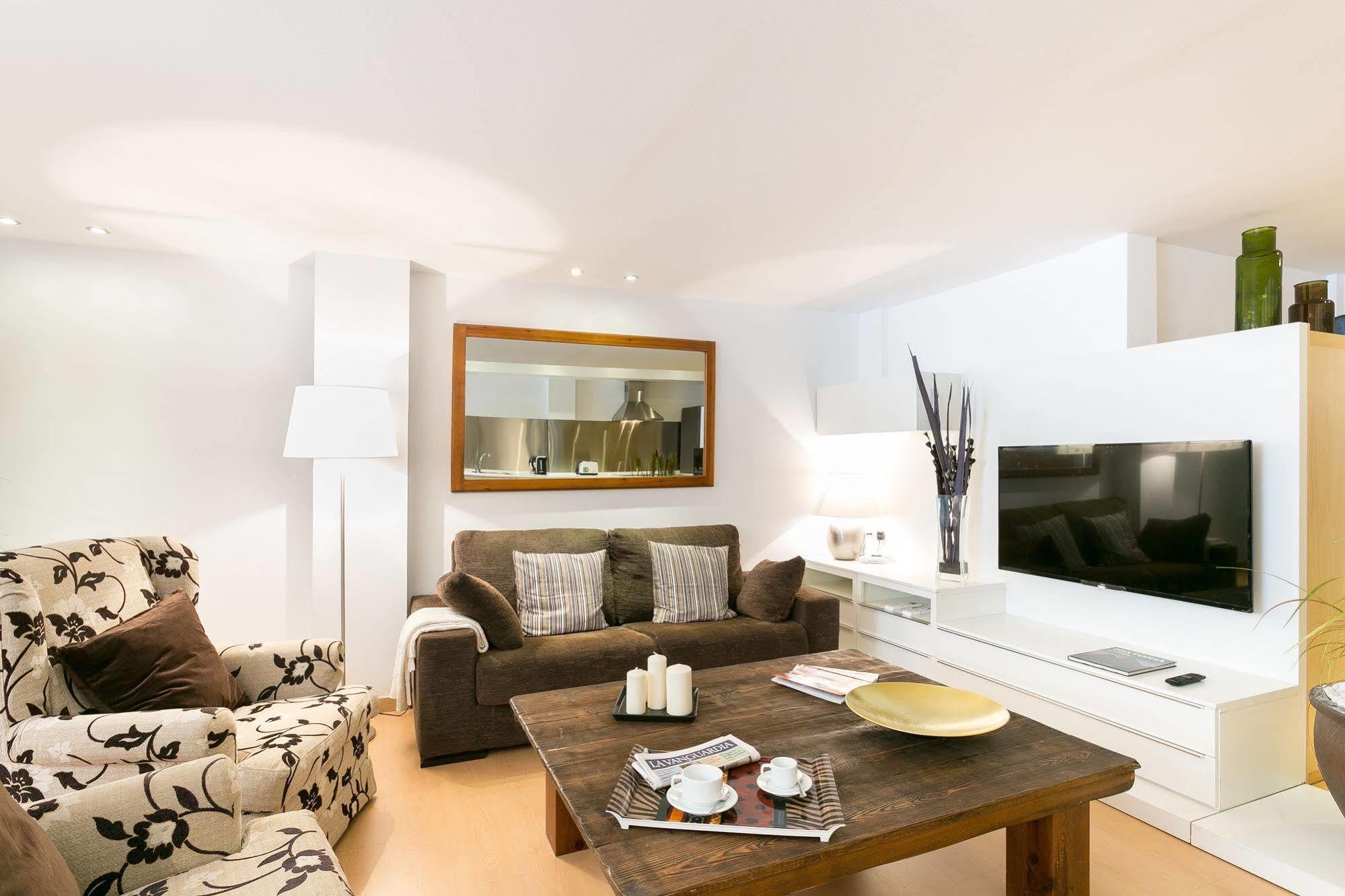 Serennia Cest Apartamentos Arc De Triomf Barcelona Zewnętrze zdjęcie