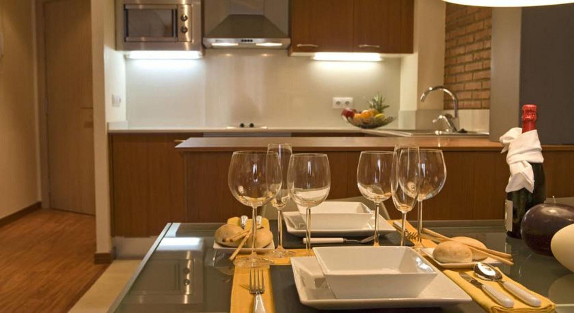 Serennia Cest Apartamentos Arc De Triomf Barcelona Zewnętrze zdjęcie