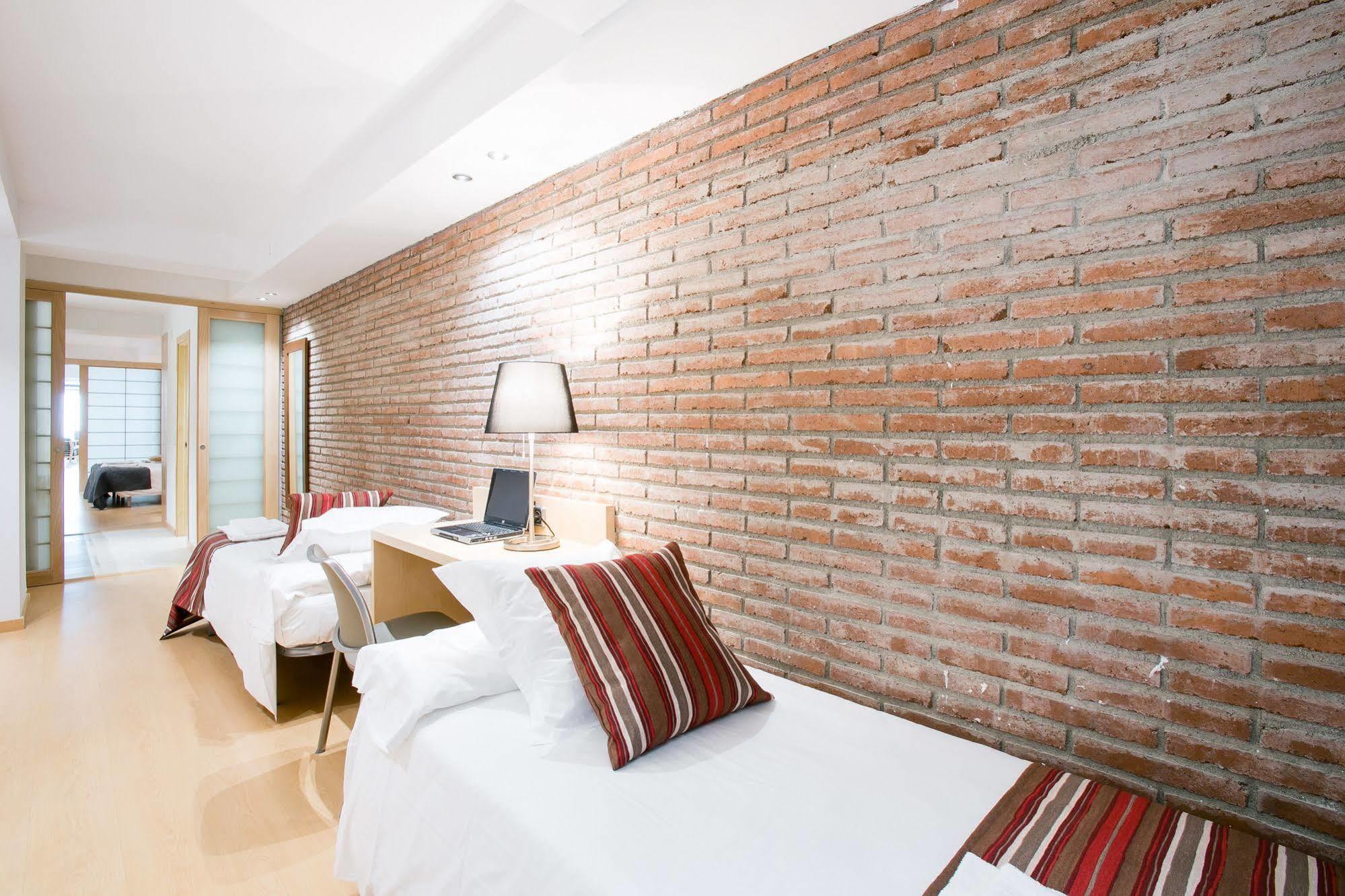 Serennia Cest Apartamentos Arc De Triomf Barcelona Zewnętrze zdjęcie