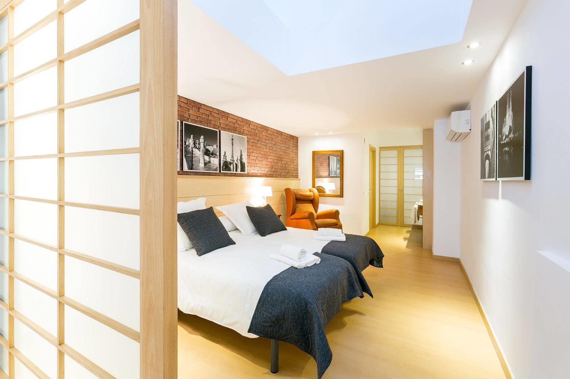 Serennia Cest Apartamentos Arc De Triomf Barcelona Zewnętrze zdjęcie