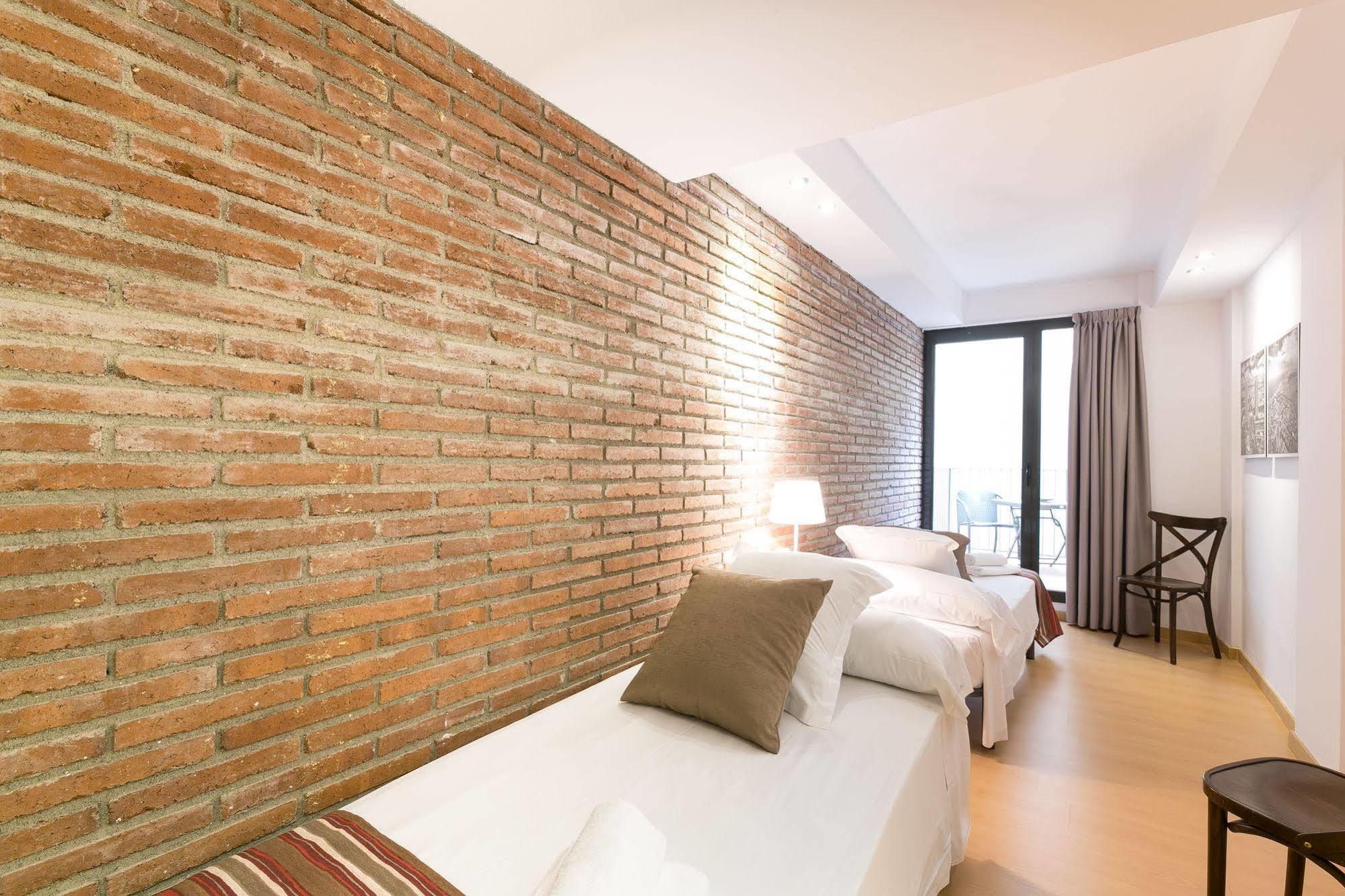 Serennia Cest Apartamentos Arc De Triomf Barcelona Zewnętrze zdjęcie
