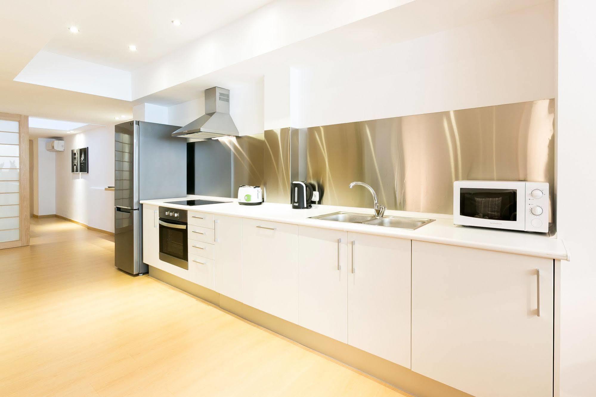 Serennia Cest Apartamentos Arc De Triomf Barcelona Zewnętrze zdjęcie